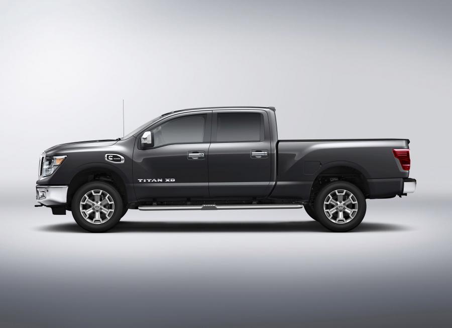  Nissan Titan Crew Cab XD SL 2015 года  (фото 4 из 21)